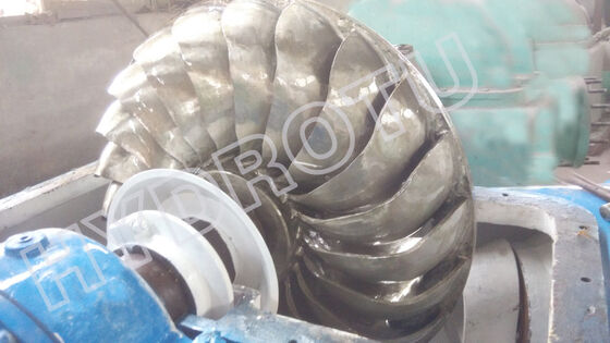 Turgo Turbine idroelettrica con potenza nominale da 100 kW a 2000 kW, efficienza fino all'88% e portata di 70-200 m